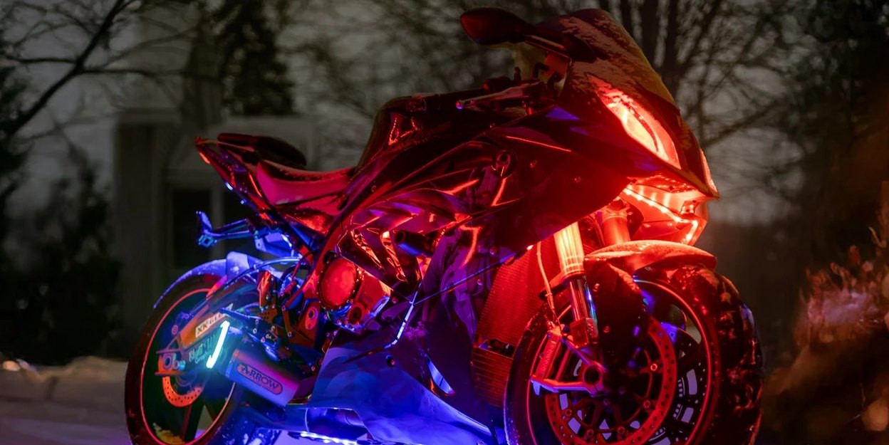 red-led-strip-lights-for-motorcycles-rgb-vs-rgbw-vs-color-chasing-banner