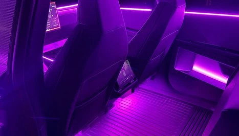 the-xkmax-take-on-truck-interior-lights-thumb